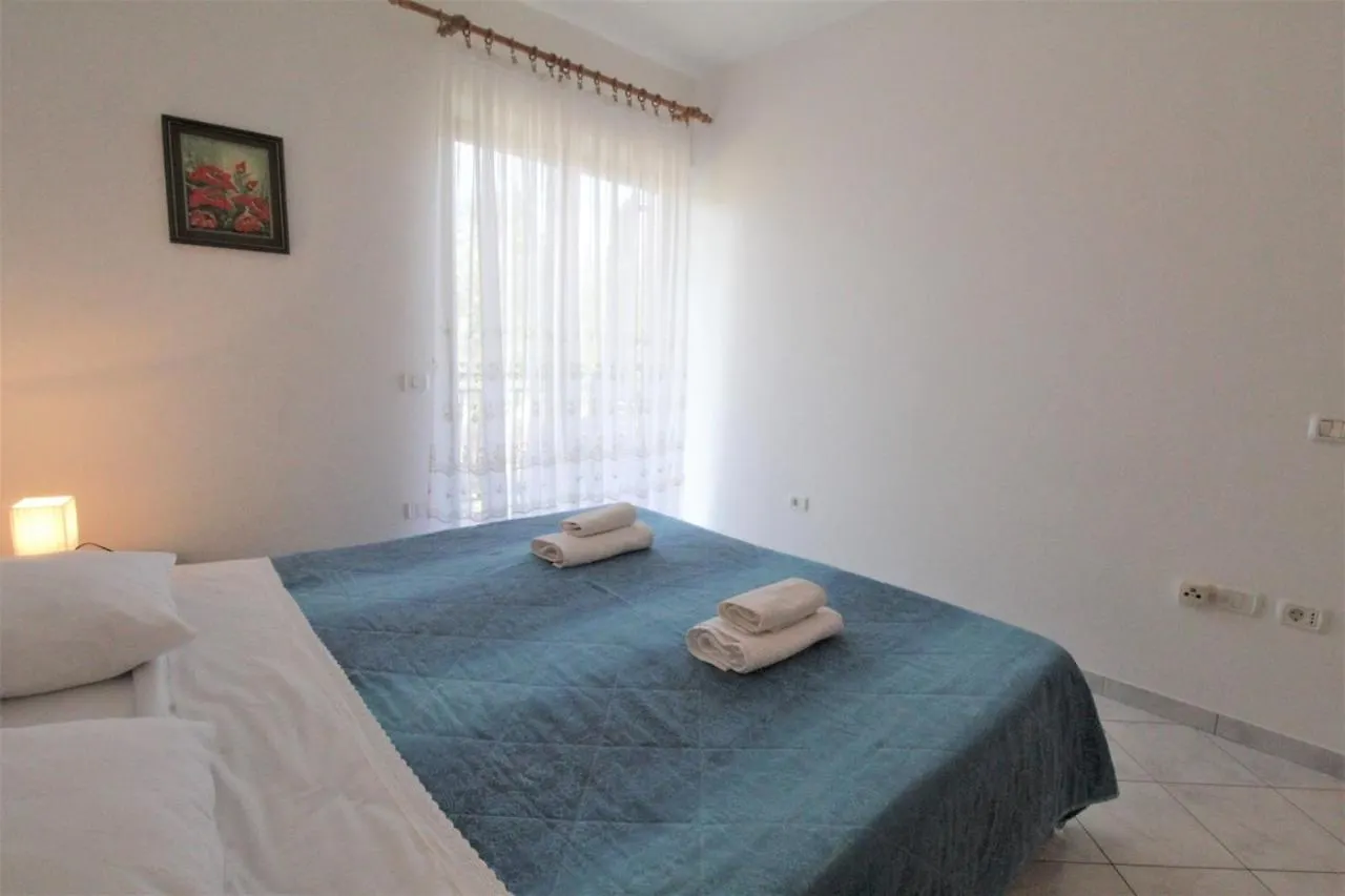 Apartments With Pool Albina Umag 4*,