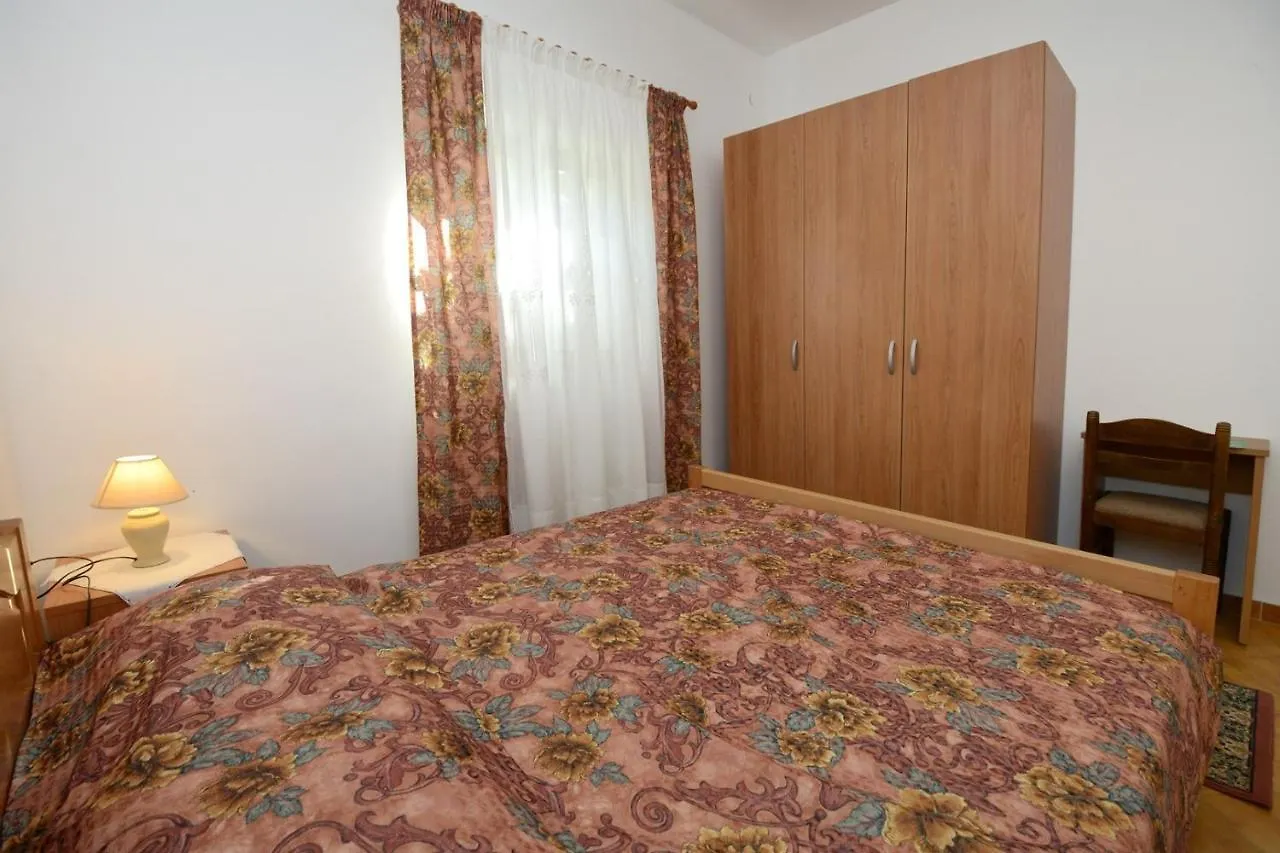 **** Penzion Apartments With Pool Albina Umag Chorvatsko