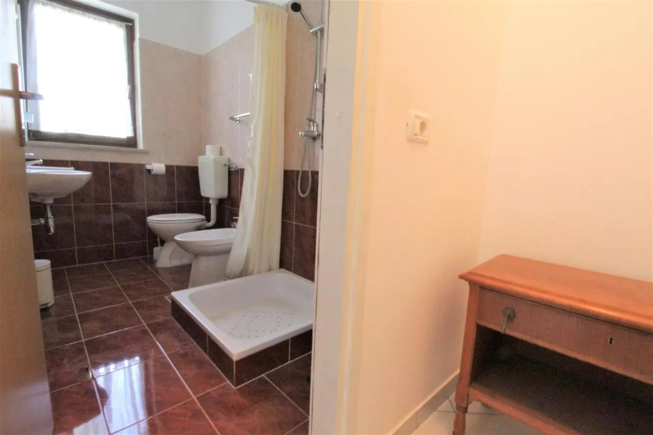 Apartments With Pool Albina Valizza