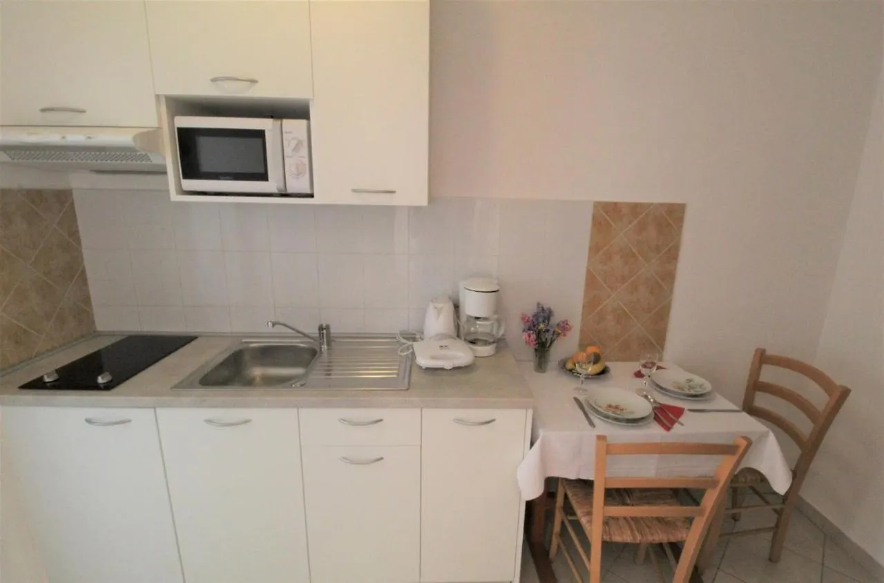 Apartments With Pool Albina Valizza Gasthof