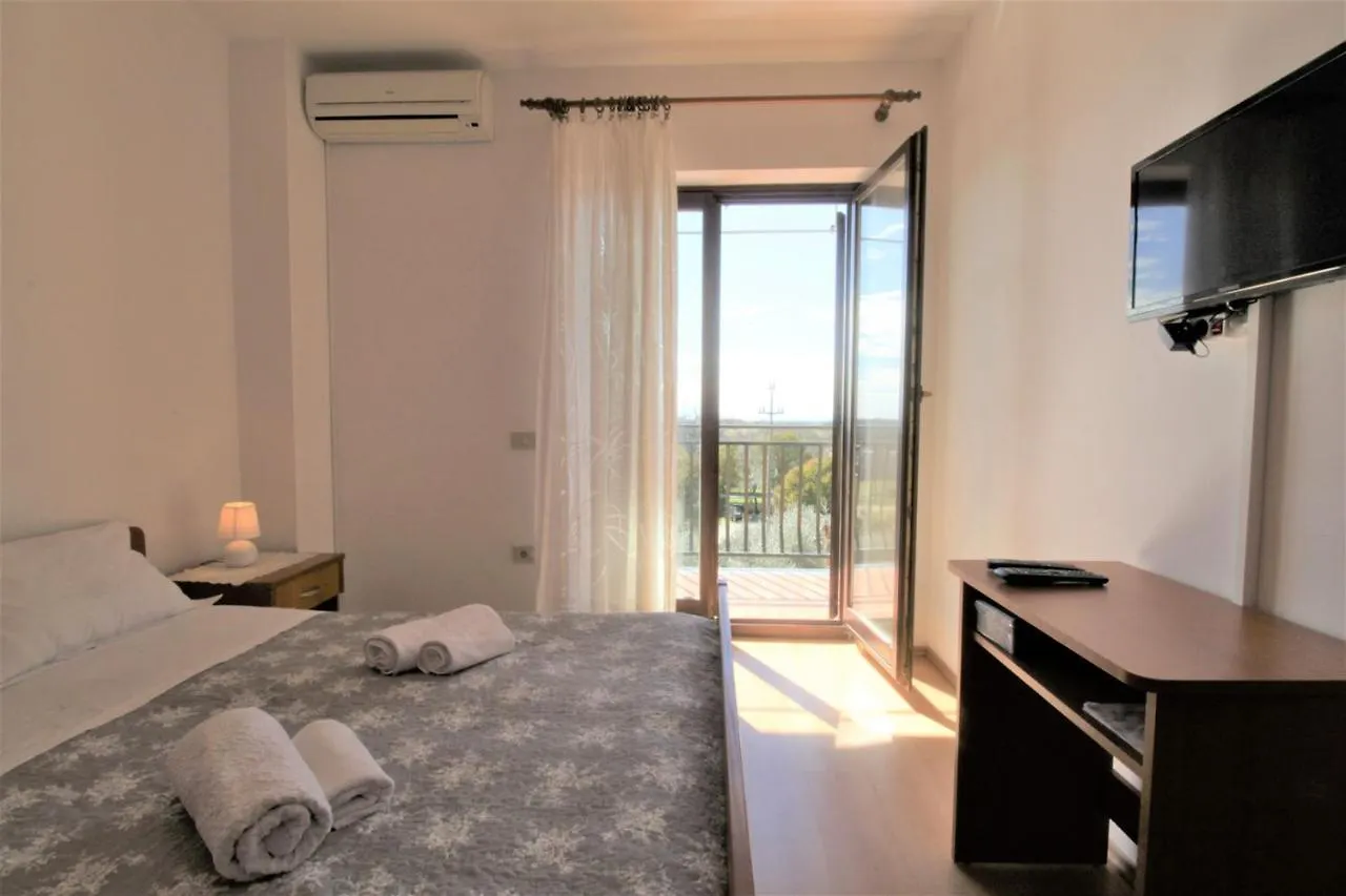 Apartments With Pool Albina Valizza Slowenien